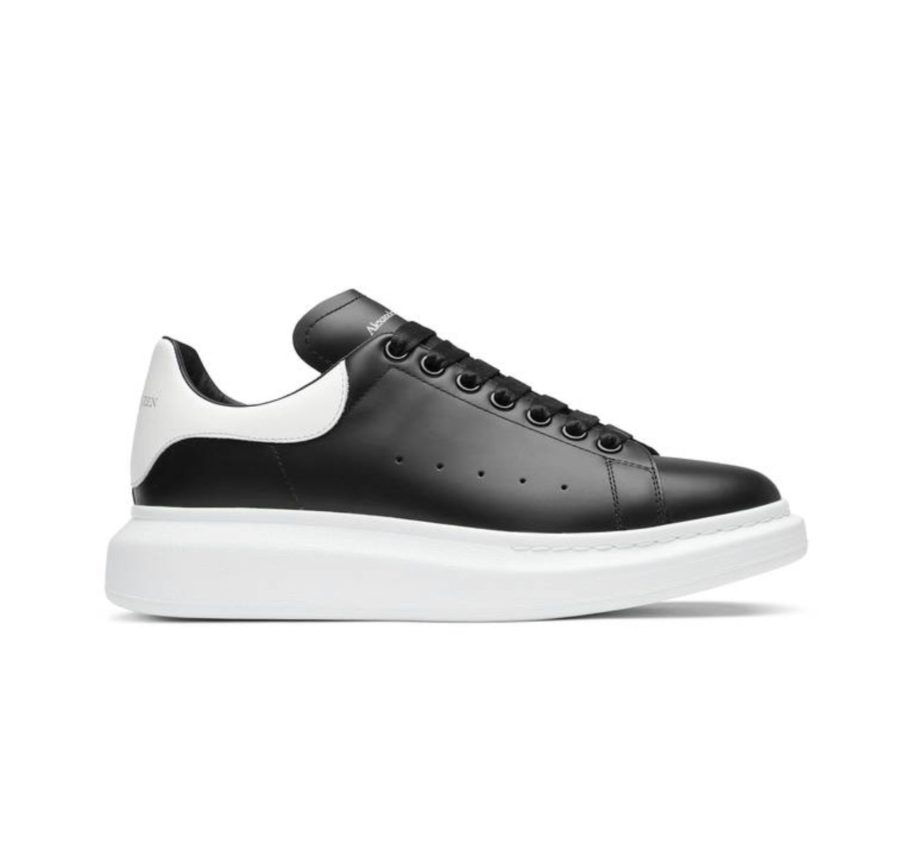 AM Oversized Sneaker “Black White”