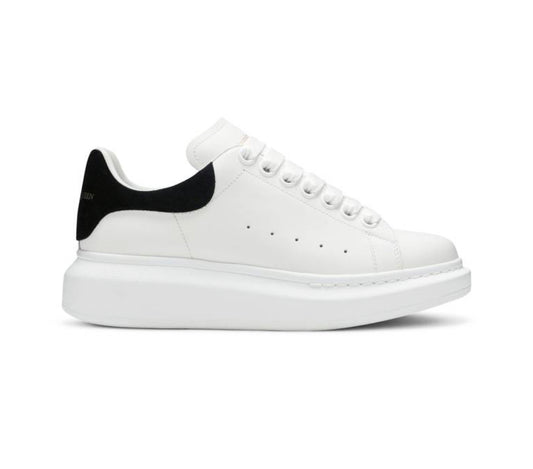 AM Oversized Sneaker “White Black”