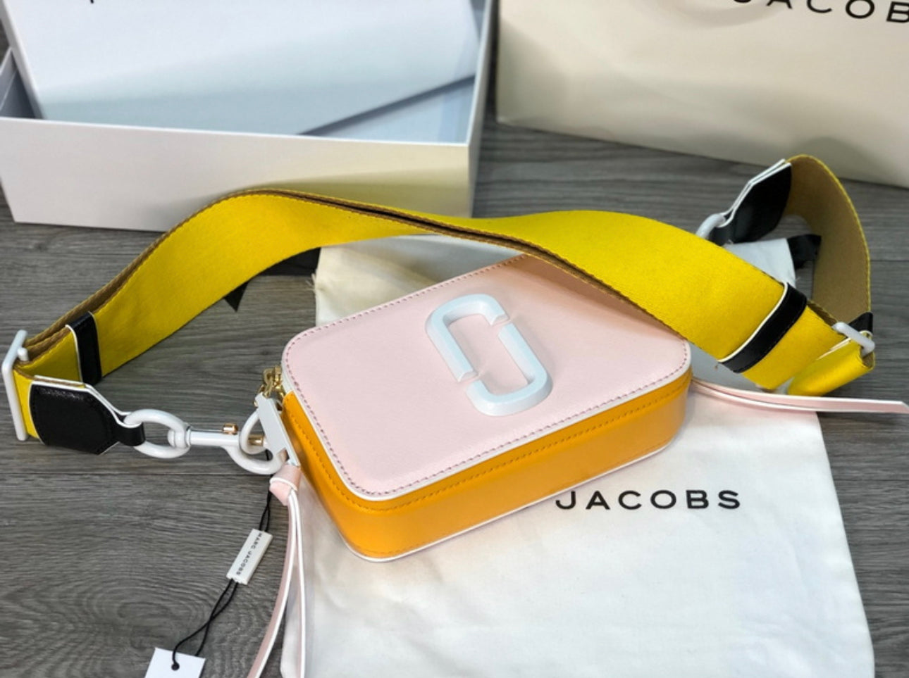 MJ Snapshot Bag “Light Pink/Yellow”