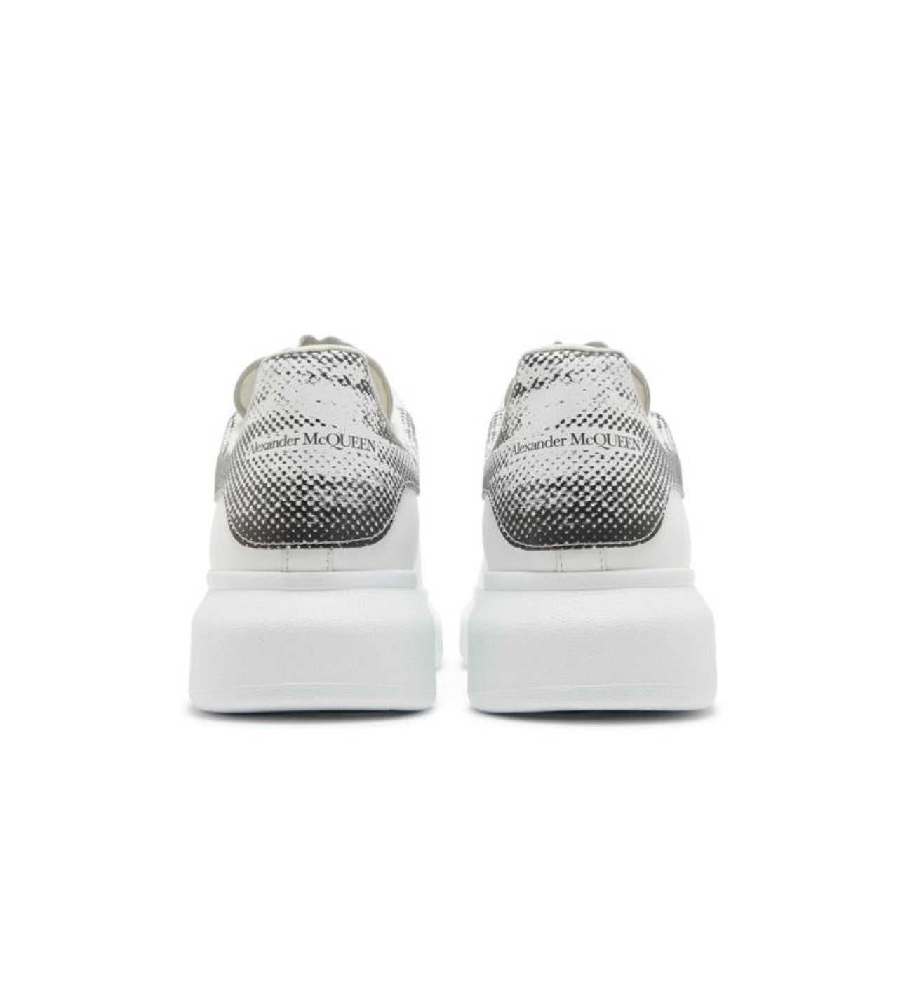AM Oversized Sneaker “Pixelated Heel”