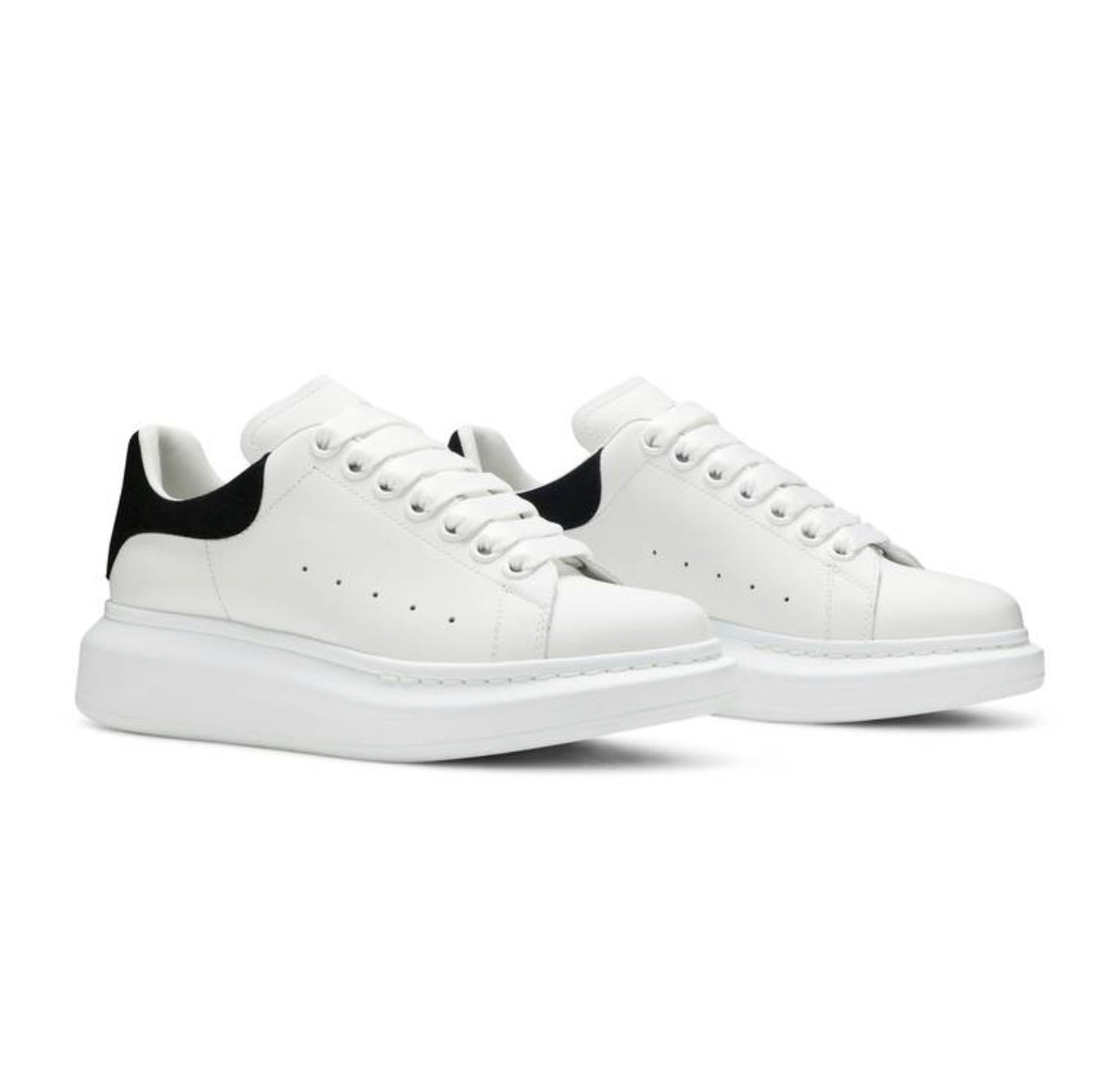 AM Oversized Sneaker “White Black”