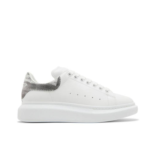 AM Oversized Sneaker “Pixelated Heel”