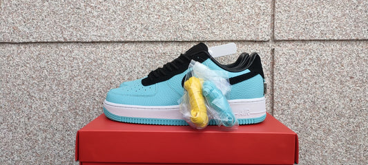 *CUSTOM* Tiffany & CO x AF 1’s